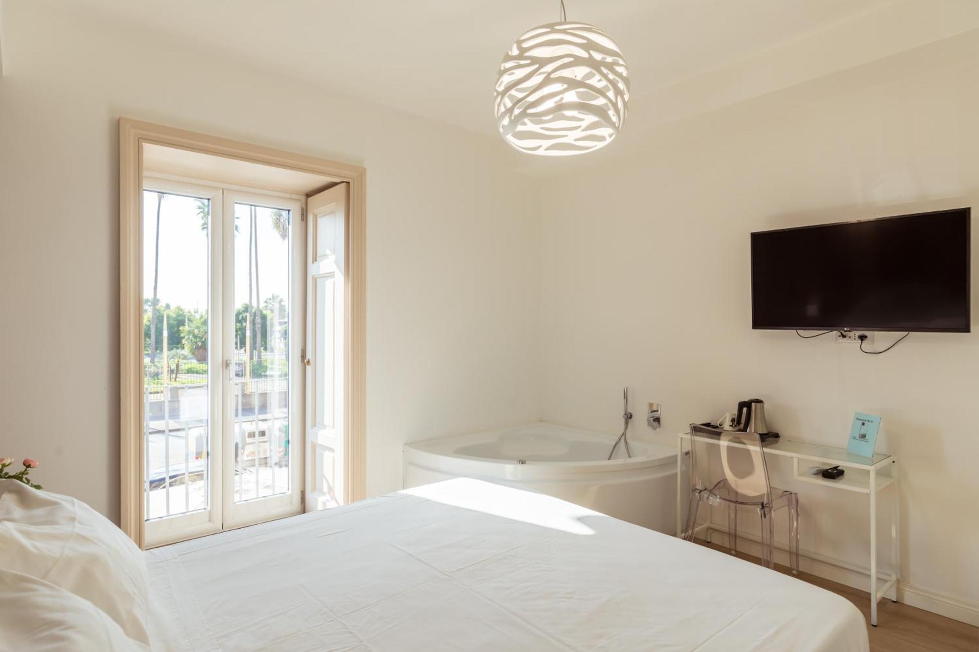 Suite Riviera 84 Neapel Exterior foto